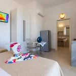 La Maison Blue A 100 Mt Dal Mare - Holiday2pet,com - Apartman Torre San Giovanni Ugento