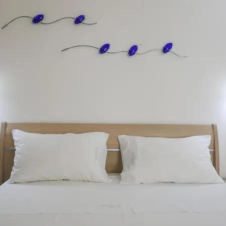 La Maison Blue A 100 Mt Dal Mare - Holiday2pet,com - Torre San Giovanni Ugento
