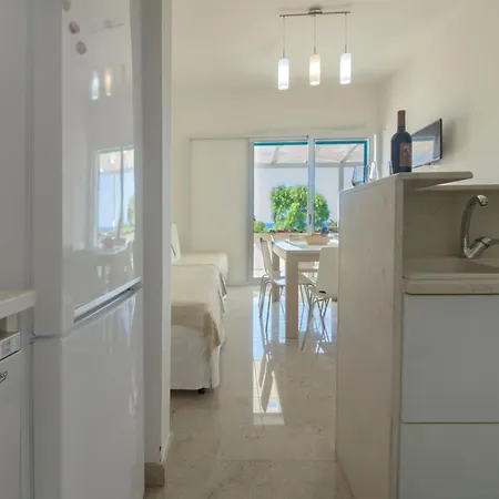 La Maison Blue A 100 Mt Dal Mare - Holiday2pet,com - Βίλα