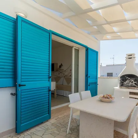 La Maison Blue A 100 Mt Dal Mare - Holiday2pet,com - * Torre San Giovanni Ugento
