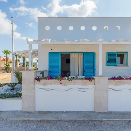 La Maison Blue A 100 Mt Dal Mare - Holiday2pet,com - Βίλα *